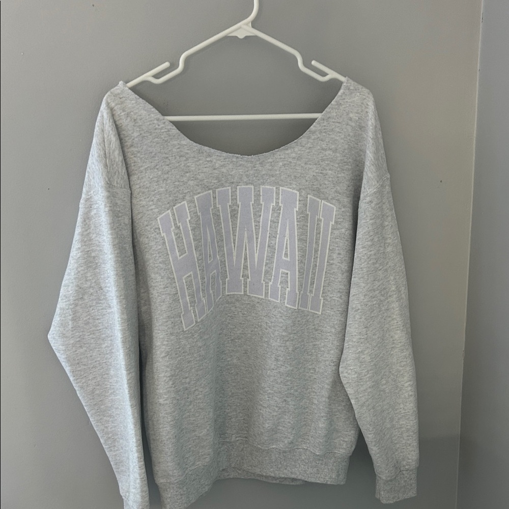Hawaii Graphic Sweatshirt - Light Gray Women’s Sweater
